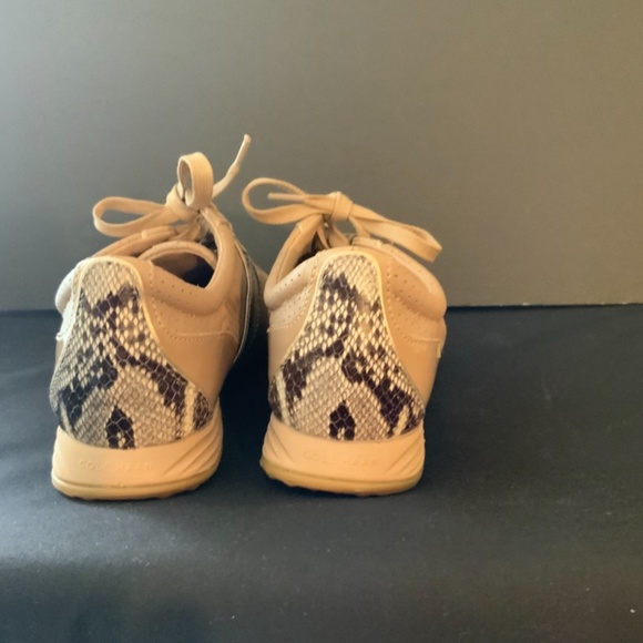 Cole Haan 7.5 Tan - Picture 6 of 6